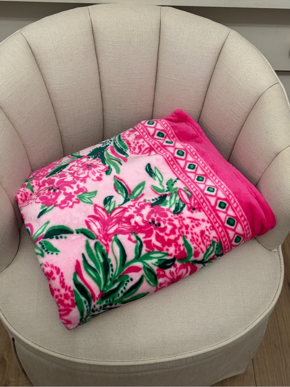 Lilly Pulitzer Paradise Engineered blanket